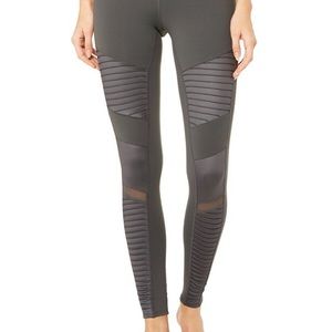 Alo Dark Grey Ribbed Leggings